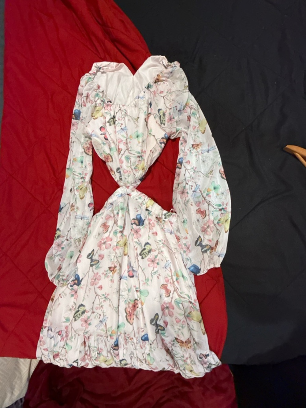Steve Madden White Floral & Butterfly Cutout Puff Sleeve Mini Dress
